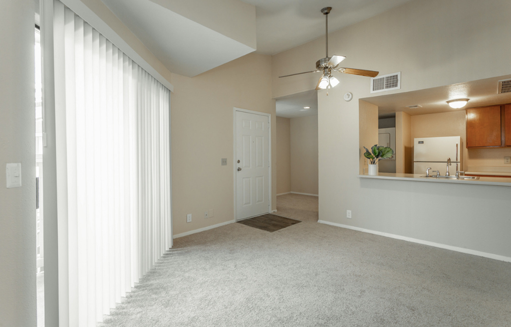 Living room at Creekstone Apartment homes in Nashville, TN