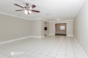 8901 SW 8th St 3 Beds House for Rent - Photo Gallery 5