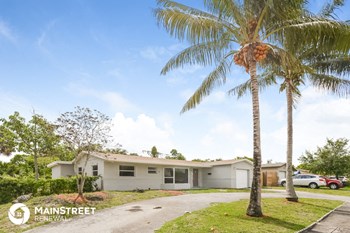 2360 NW 60th Ave 4 Beds House for Rent - Photo Gallery 4