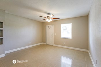 3620 NW 4th St 4 Beds House for Rent - Photo Gallery 3
