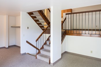 9239 North 75th Street 1-4 Beds Apartment, Affordable for Rent - Photo Gallery 6