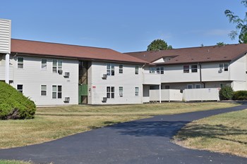 9239 North 75th Street 1-4 Beds Apartment, Affordable for Rent - Photo Gallery 3