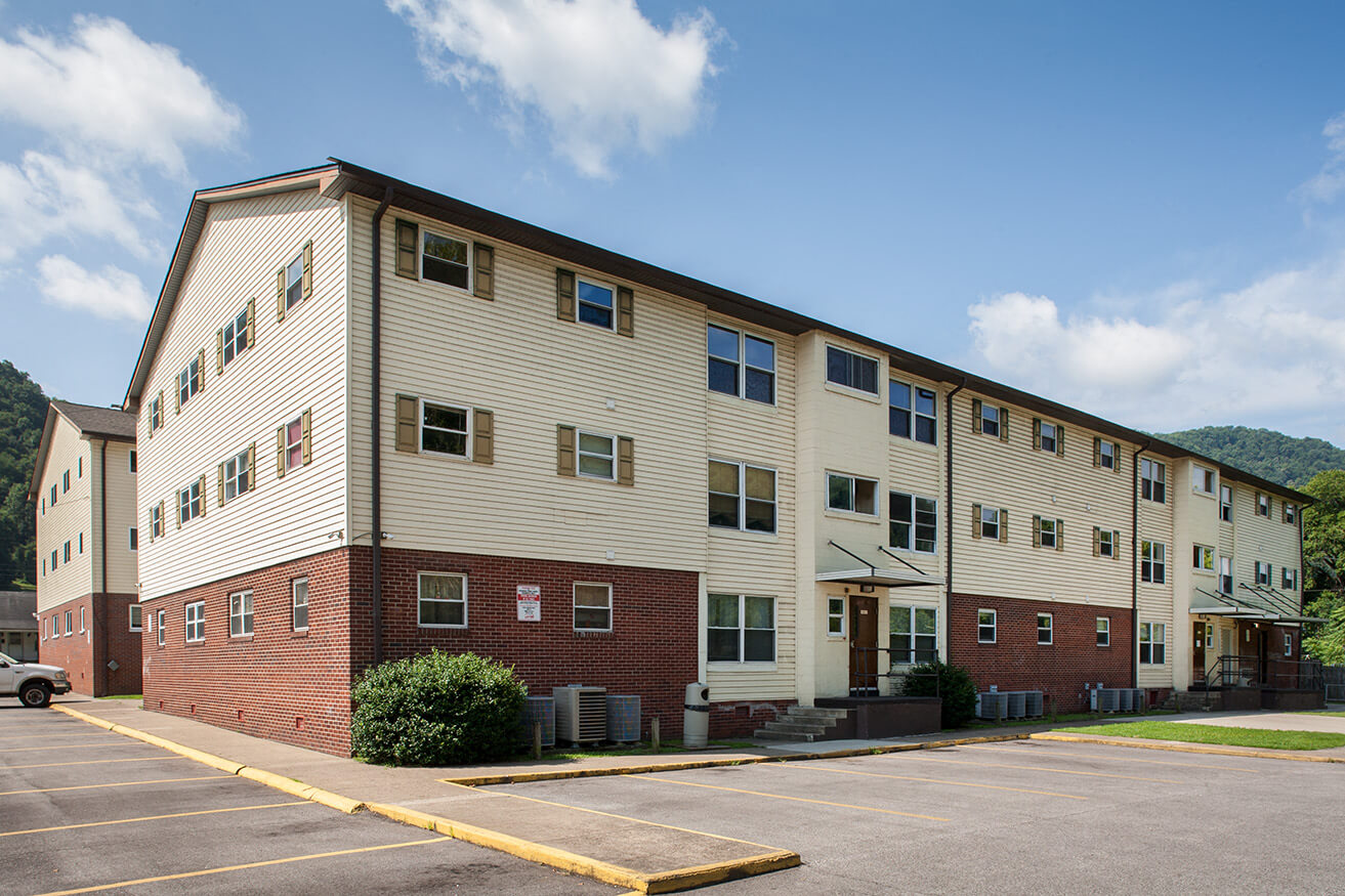 Bridgewater Place Apartments 800 4th Ave Montgomery Wv Rentcafe