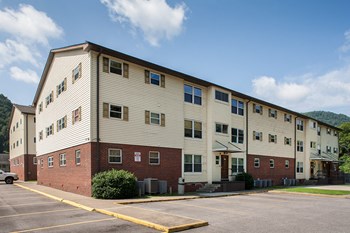 Pet Friendly Apartments For Rent In Kanawha County Rentcafe Pet Friendly Apartments For Rent In Kanawha County Rentcafe