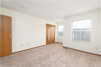2350 Courtright Road 2-3 Beds Apartment, Affordable for Rent - Photo Gallery 11