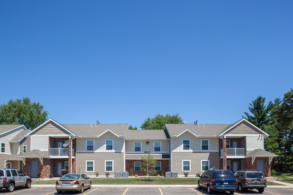 Falcon Woods Apartments, 12049 Falcon Ln, Holland, MI RentCafe