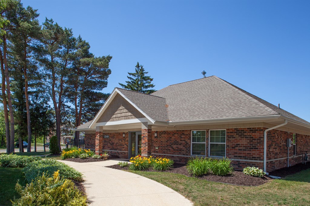Falcon Woods Apartments, 12049 Falcon Ln, Holland, MI RentCafe