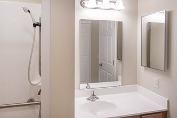 69 Rock Creek Dr 1 Bed Apartment, Affordable for Rent - Photo Gallery 6