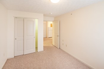 2850 Alum Creek Drive 1-2 Beds Apartment, Home, Affordable for Rent - Photo Gallery 13