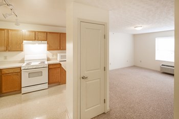 2850 Alum Creek Drive 1-2 Beds Apartment, Home, Affordable for Rent - Photo Gallery 17