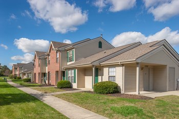 2350 Courtright Rd 2-3 Beds Apartment, Affordable for Rent - Photo Gallery 6
