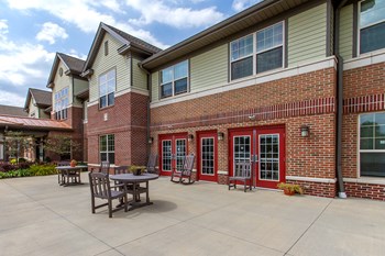 4253 E. Broad St 1 Bed Apartment, Affordable for Rent - Photo Gallery 2