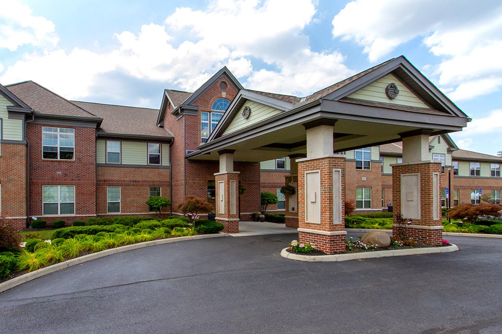 Eastway Village Apartments, 4237 E. Broad St, Whitehall, OH - RentCafe