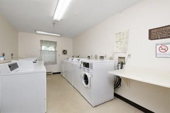 719 Mosgrove Street #39 2-4 Beds Apartment, Affordable for Rent - Photo Gallery 5