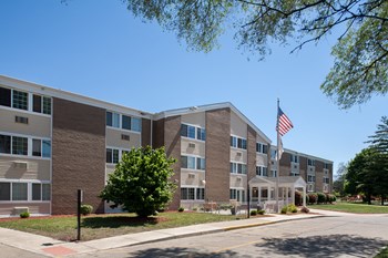 818 W. Hurlburt A-2 1 Bed Apartment, Affordable for Rent - Photo Gallery 6