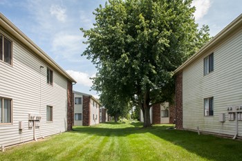 2015 Franklin Ct. 1-2 Beds Apartment, Affordable for Rent - Photo Gallery 2