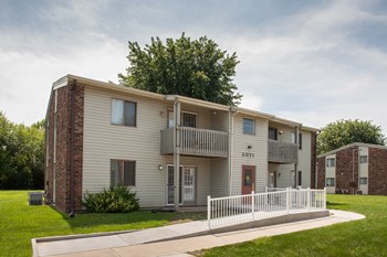 2015 Franklin Ct. 1-2 Beds Apartment, Affordable for Rent - Photo Gallery 6