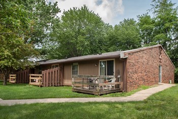 112 Linden St 1 Bed Apartment, Affordable for Rent - Photo Gallery 3