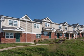 Best 3 Bedroom Apartments in North College Hill, OH: from $475 | RENTCafé