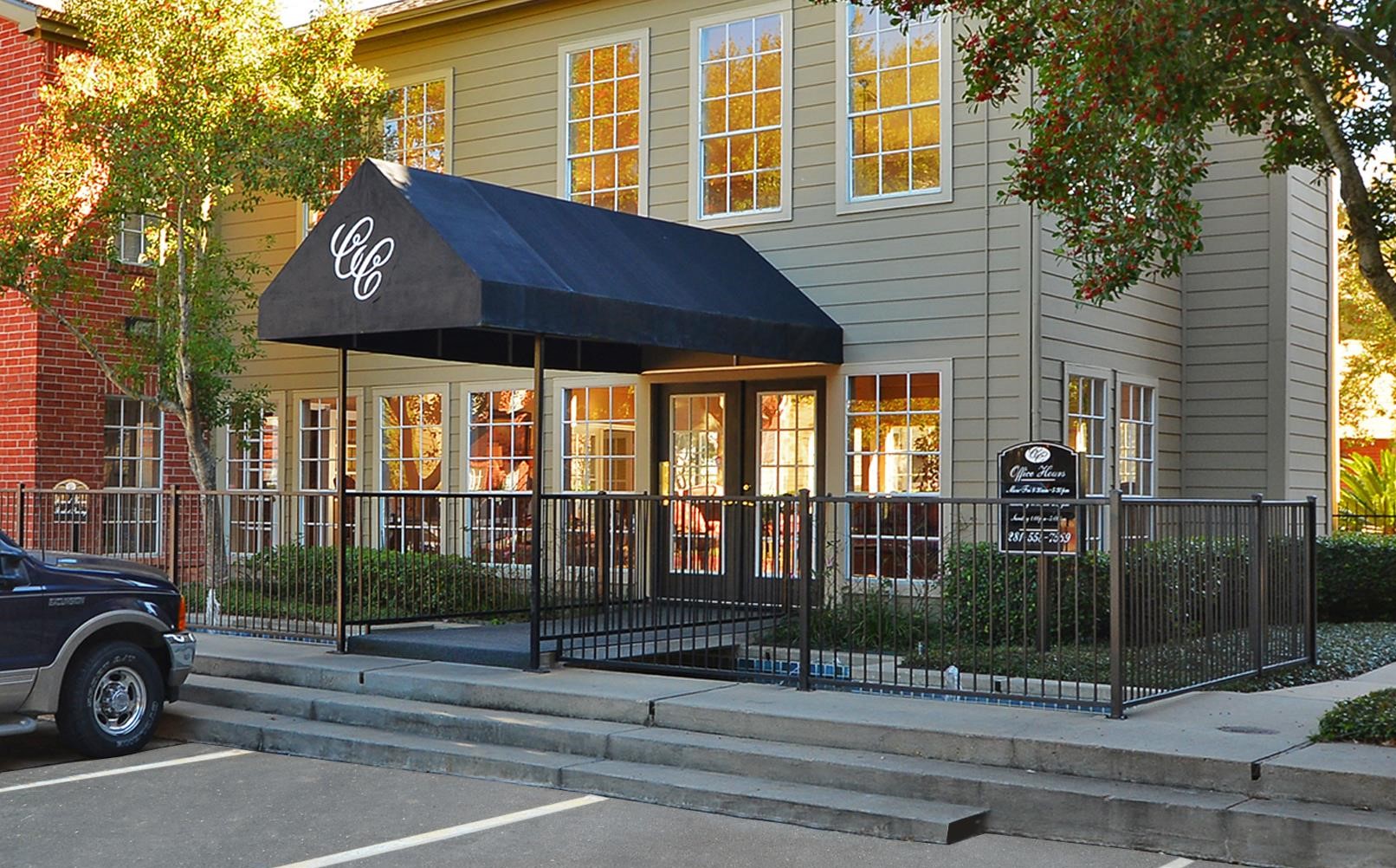 the building in which the hotel is located