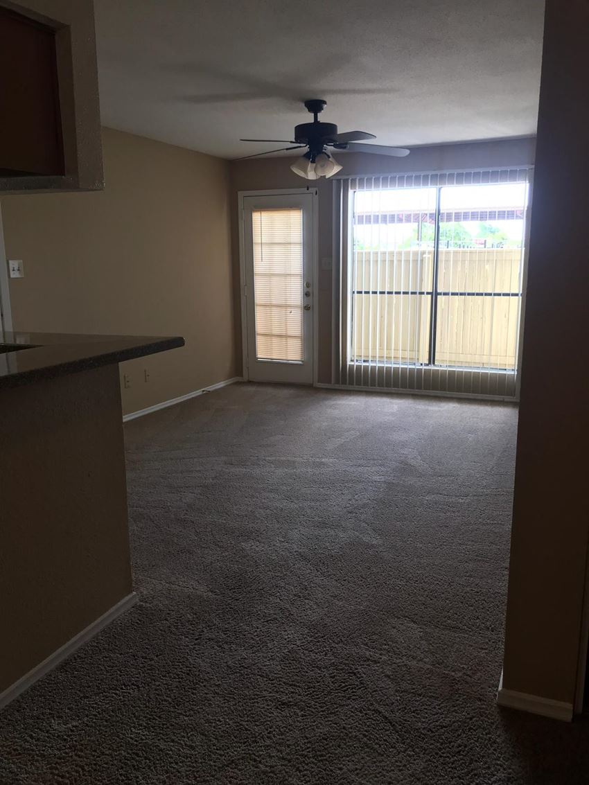 Colonies Landing Apartments, 15550 Kingfield Rd., Houston, TX - RentCafe