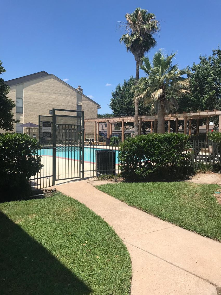 15550 Kingfield Rd. 1-2 Beds Apartment for Rent - Photo Gallery