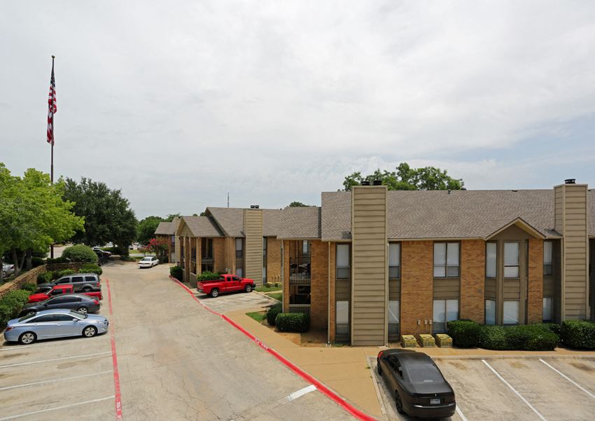 Dove Creek Villas Apartments, 500 N. Dove Rd., Grapevine, TX RentCafe