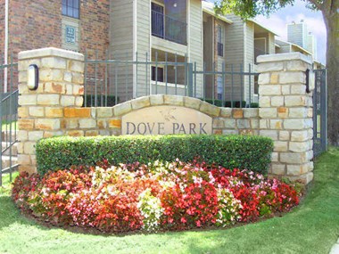 1400 N. Park Blvd. 1-2 Beds Apartment for Rent