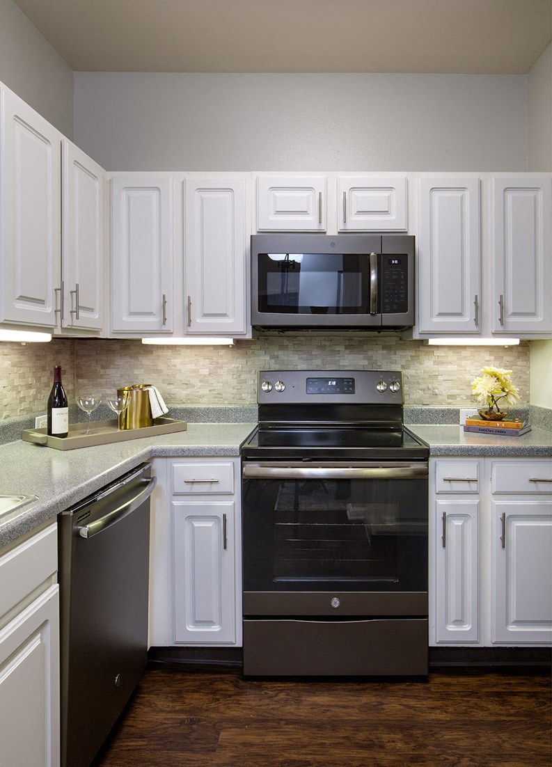 Indianapolis Apartments Castle Creek kitchen