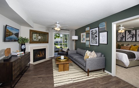 Indianapolis The Lakes Apartments living room with fireplace