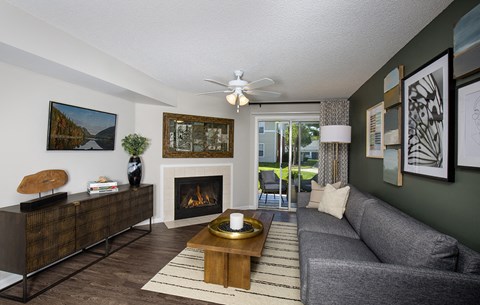 Indianapolis The Lakes Apartments living room with fireplace