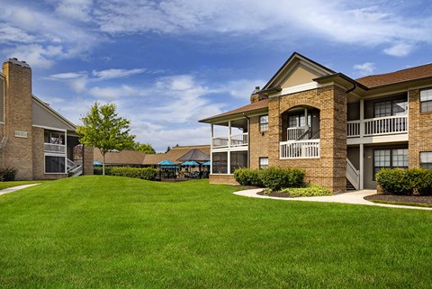 Willow Lake Apartments