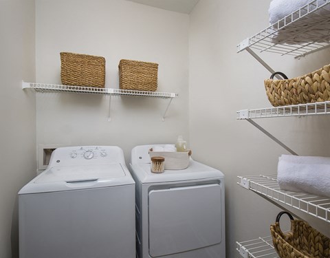 Willow Lake Apartments