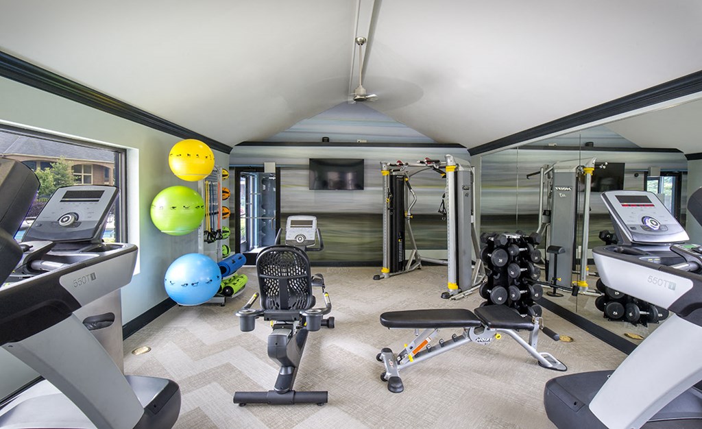 Hurstbourne Grand Apartments Louisville fitness center with cardio and strength equipment