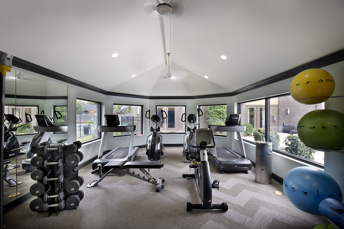 Hurstbourne Grand Apartments Louisville fitness center with cardio and strength equipment