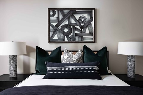 Hurstbourne Grand Apartments Louisville bedroom with modern decor