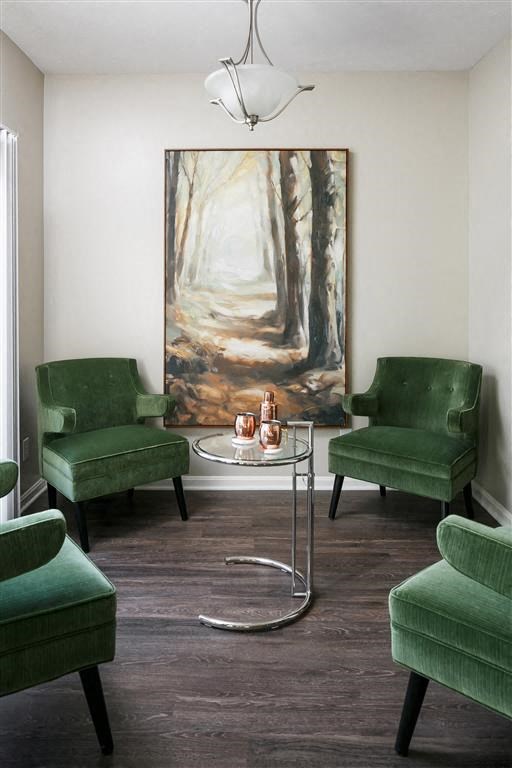 The Overlook at St. Thomas Apartments Louisville breakfast nook