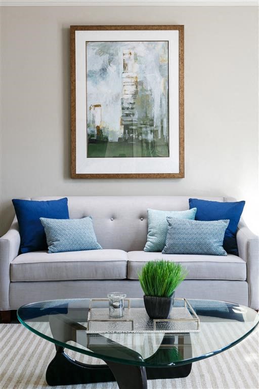 The Overlook at St. Thomas Apartments Louisville living room