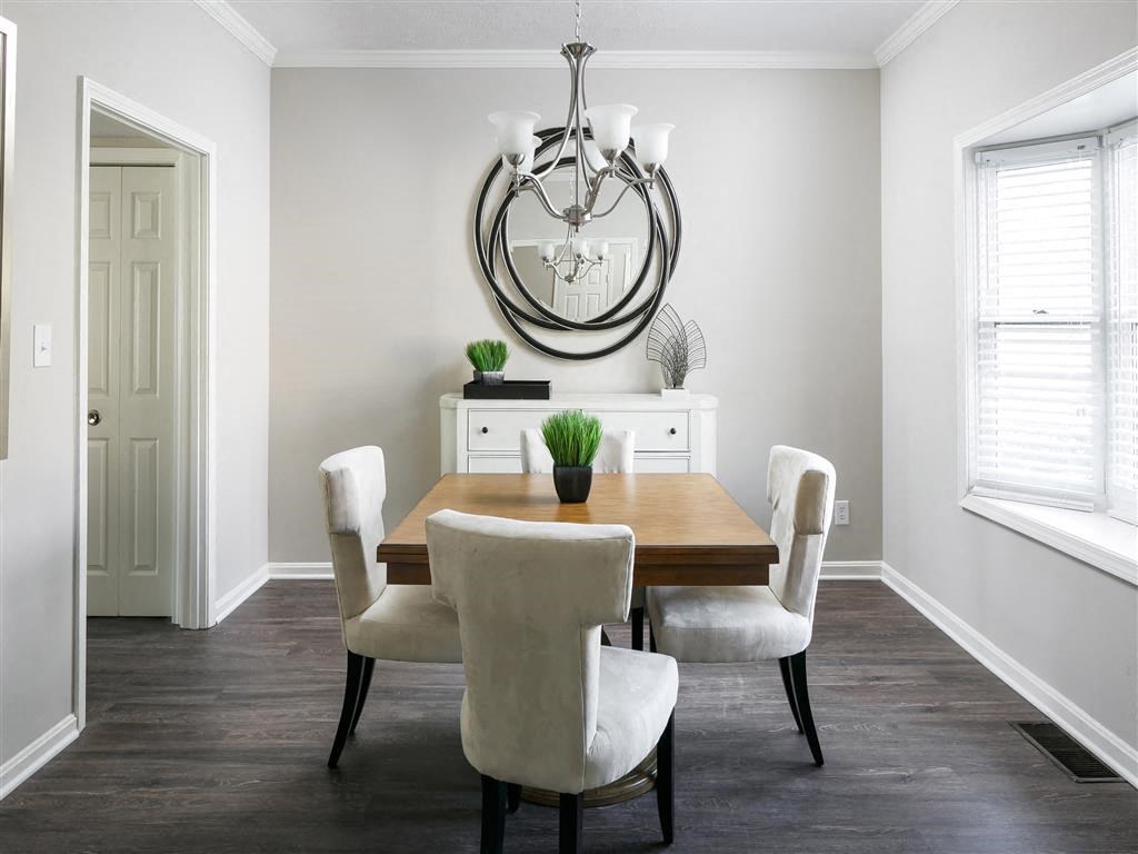 The Overlook at St. Thomas Apartments Louisville bright dining room with bay window