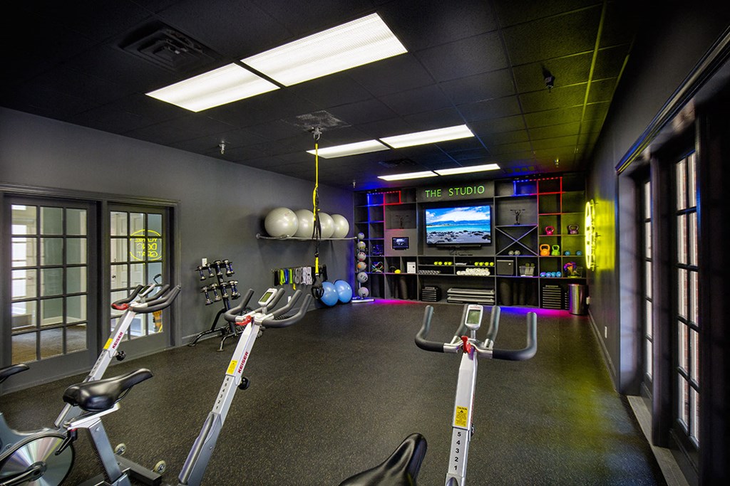 The Overlook at St. Thomas Apartments Louisville fitness studio strength and cardio equipment