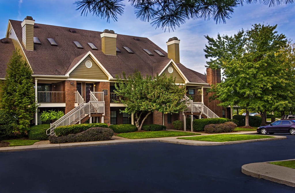 The Willows Apartments Louisville beautifully landscaped grounds