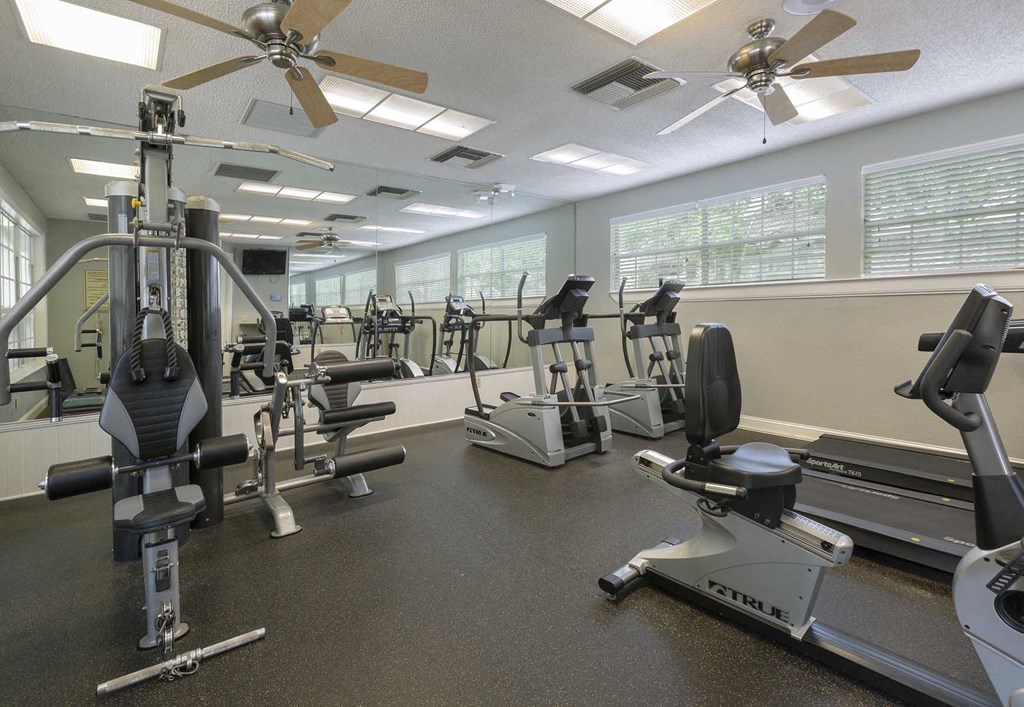 Longwood Golf Brook Apartments Fitness Center with Cardio and Strength Equipment Longwood Golf Brook Apartments Fitness Center with Cardio and Strength Equipment