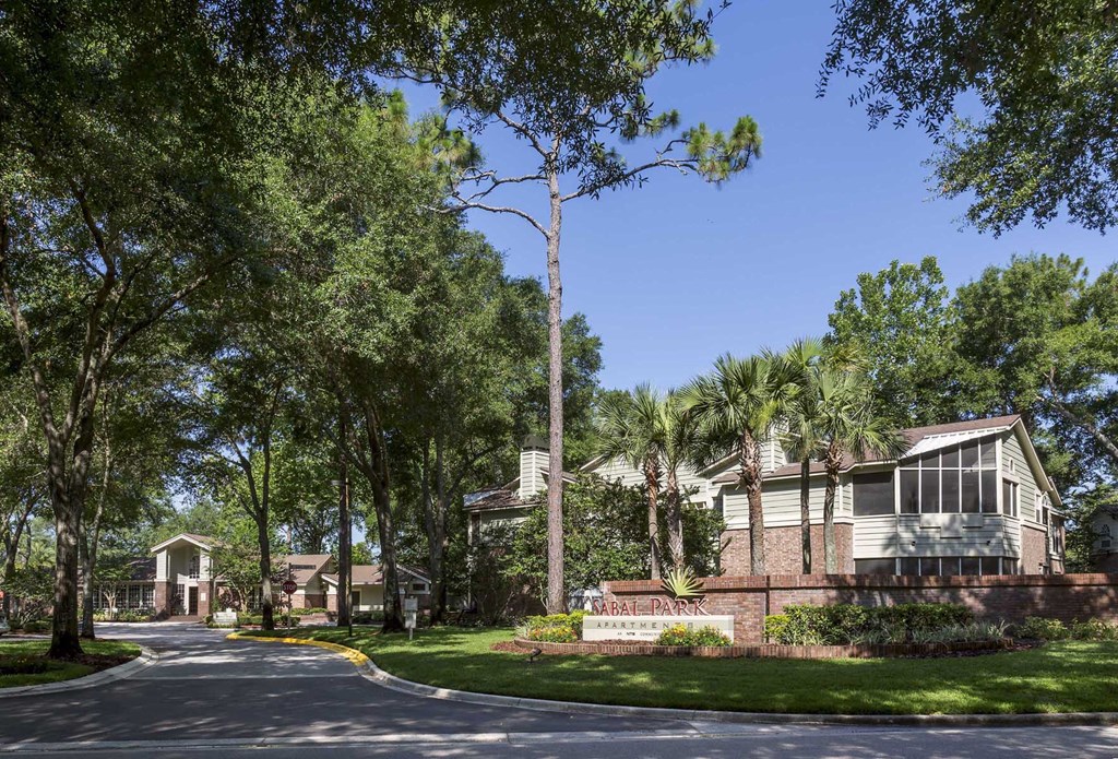 Longwood Sabal Park Apartments community entrance