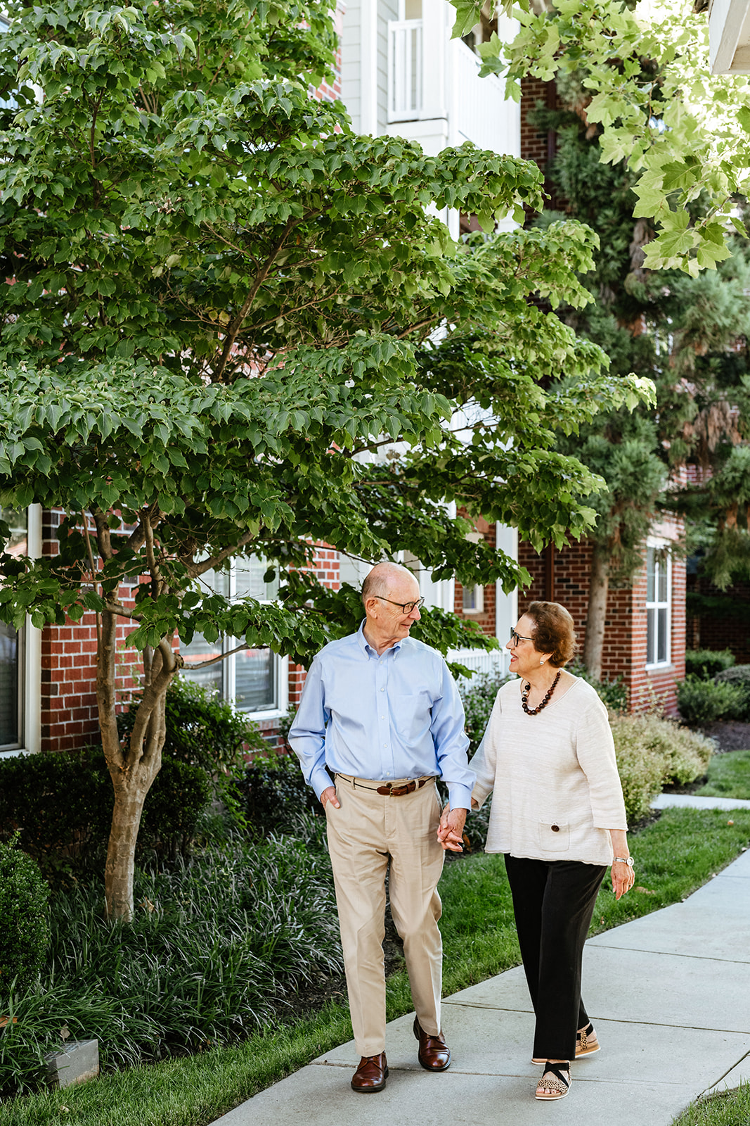 Creek's Edge Apartments Richmond Virginia beautifully landscaped grounds and walking paths