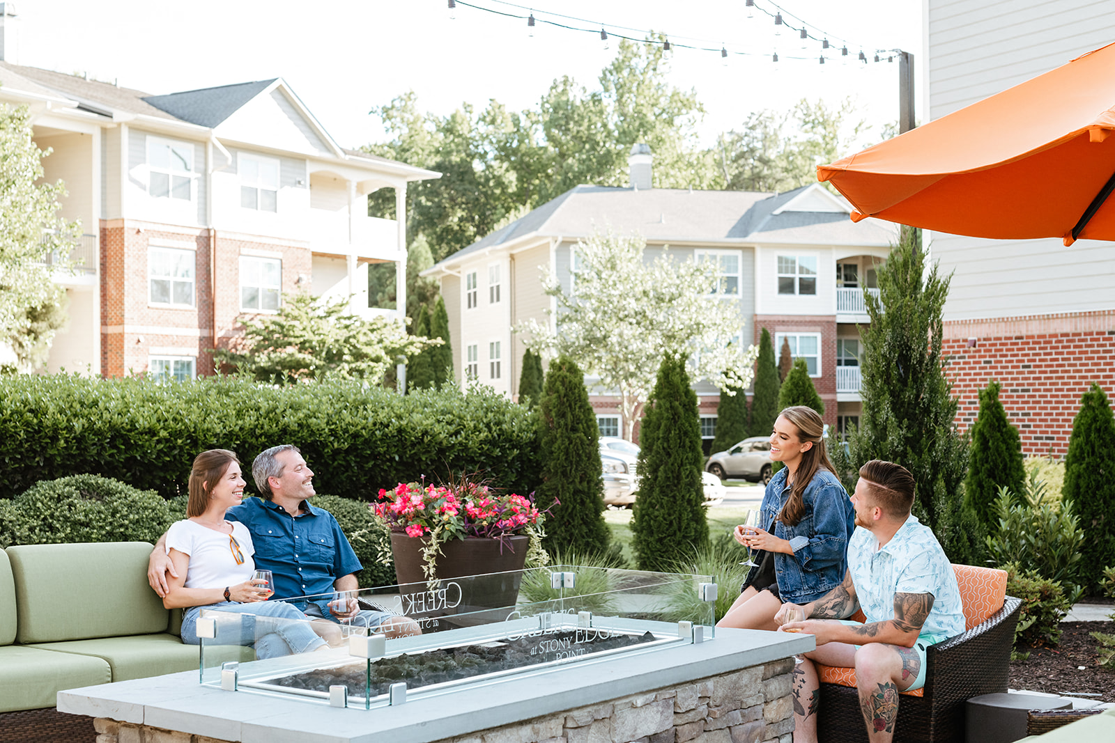 Creek's Edge Apartments Richmond Virginia outdoor firepit and lounge seating