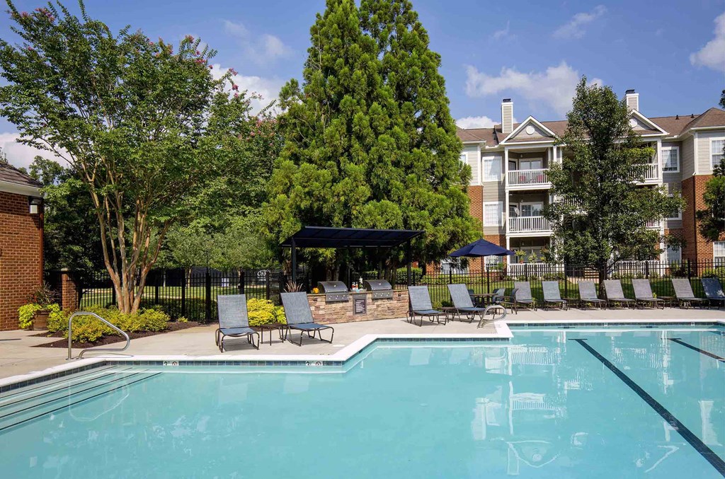 Grove Swift Creek Apartments Resort-Style Pool and Outdoor Grilling Area