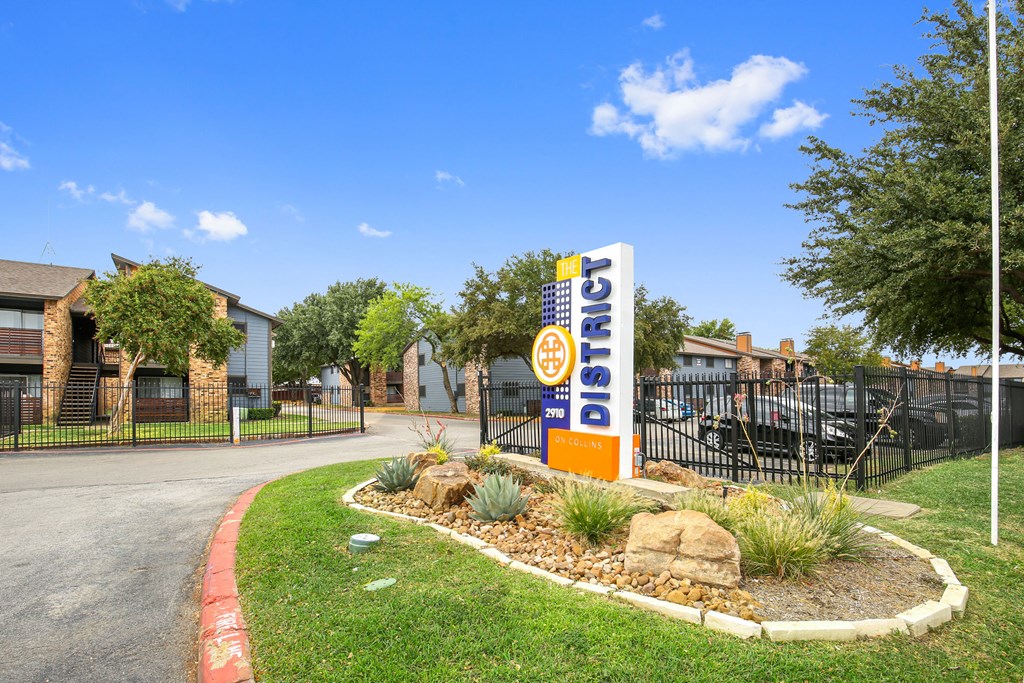 the preserve at ballantyne commons apartment community entrance sign