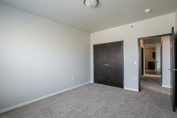 2601 East Eighth Street 1-3 Beds Apartment, Affordable for Rent - Photo Gallery 12