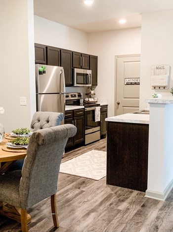 2550 Pillow Dr. 1-3 Beds Apartment for Rent - Photo Gallery 2