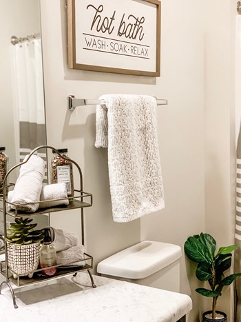 2550 Pillow Dr. 1-3 Beds Apartment for Rent - Photo Gallery 6